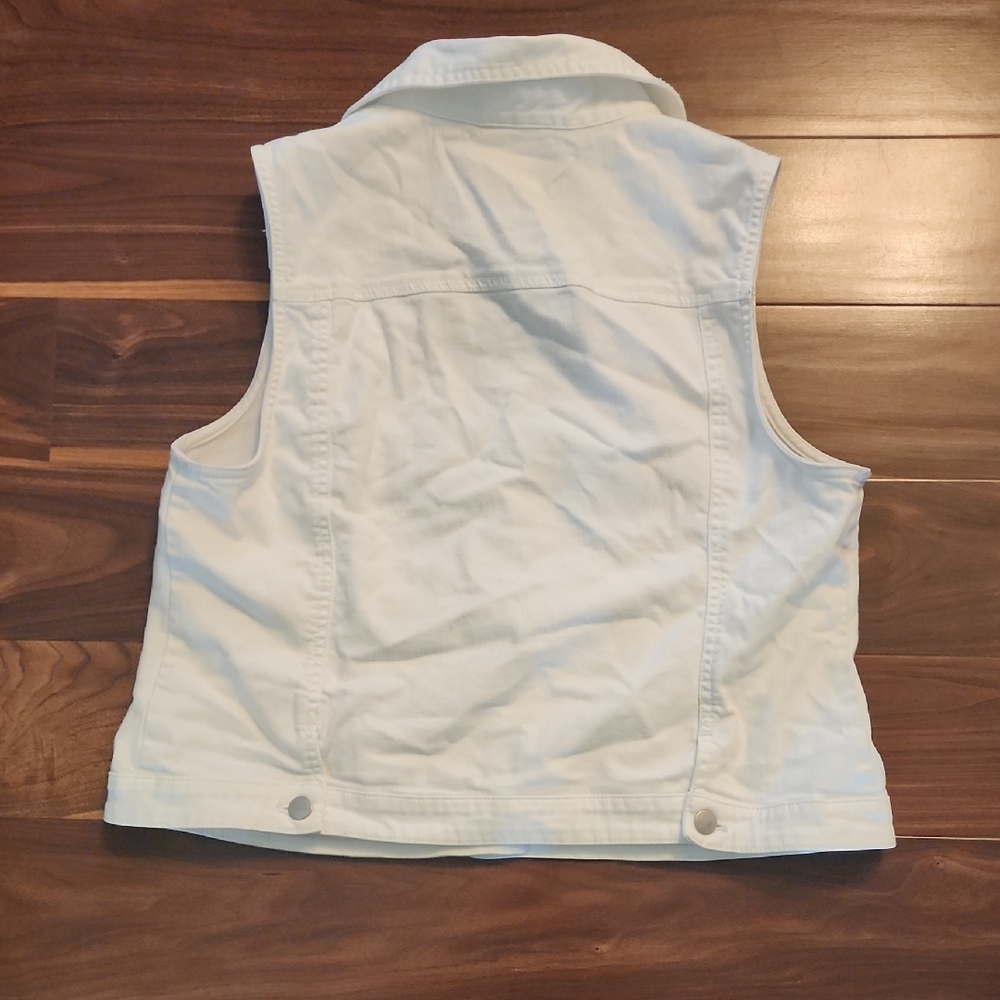 White Denim Vest - Picture 4 of 5
